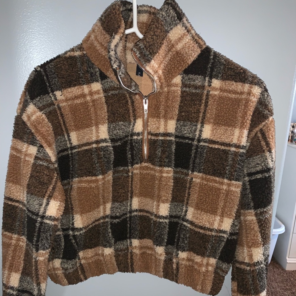 thick pullover - Picture 2 of 2